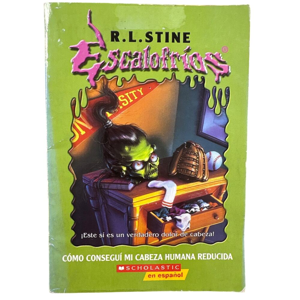 RL Stine Escalofrios Spanish Goosebumps How I Got My Shrunken Head 1st print